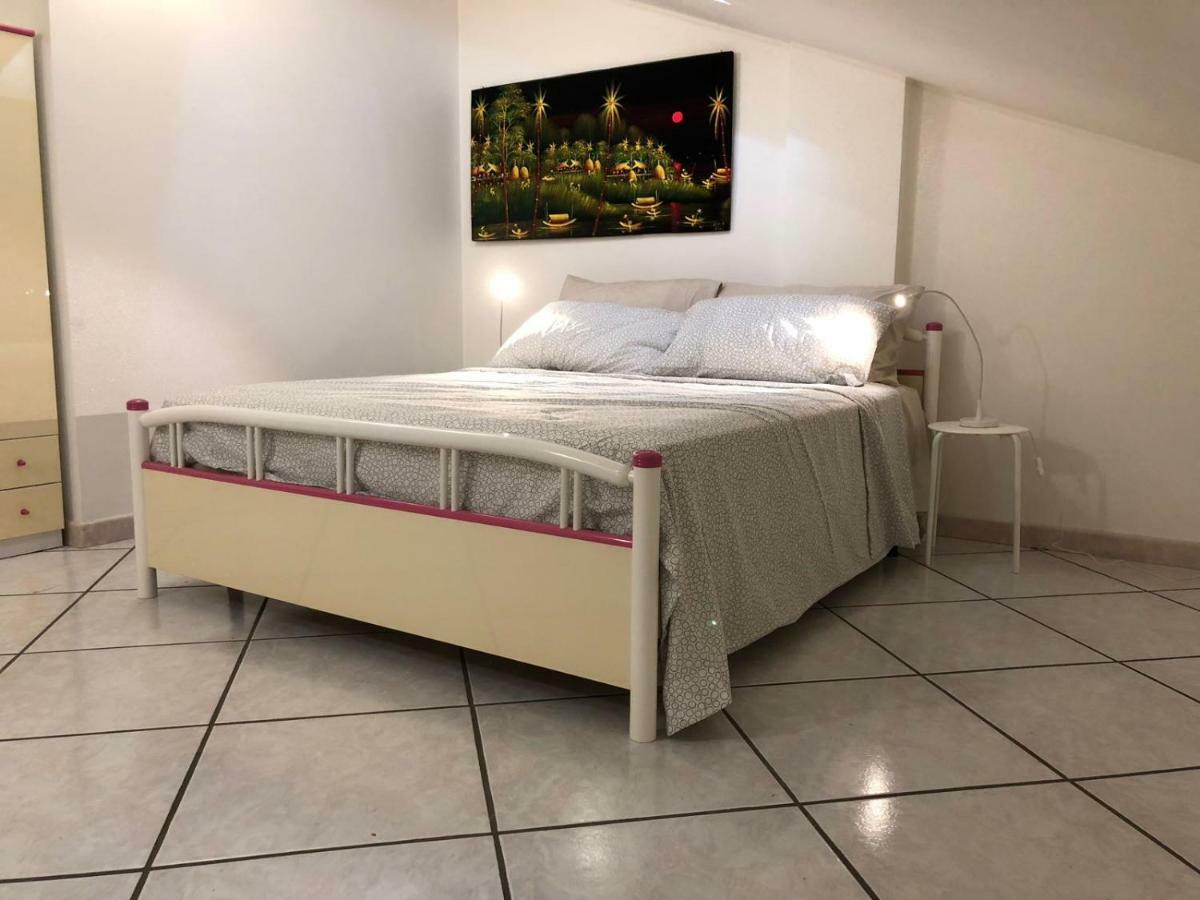 Clementine'S House Villa Ачиреале Екстериор снимка